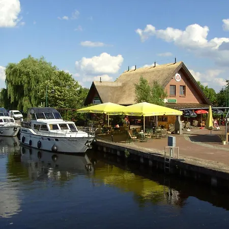 The Winkler Family Дом отдыха Neukalen